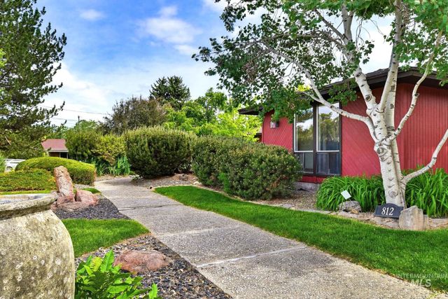 812 E Linden St, Caldwell, ID 83605
