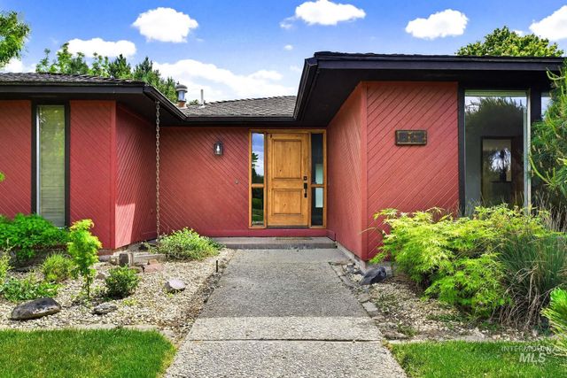 812 E Linden St, Caldwell, ID 83605
