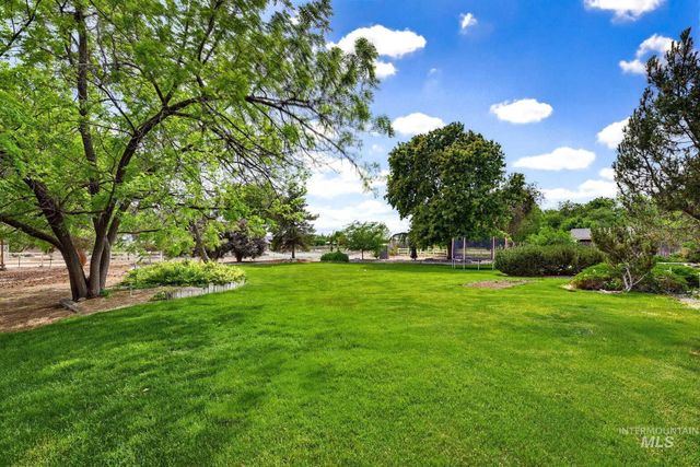 812 E Linden St, Caldwell, ID 83605