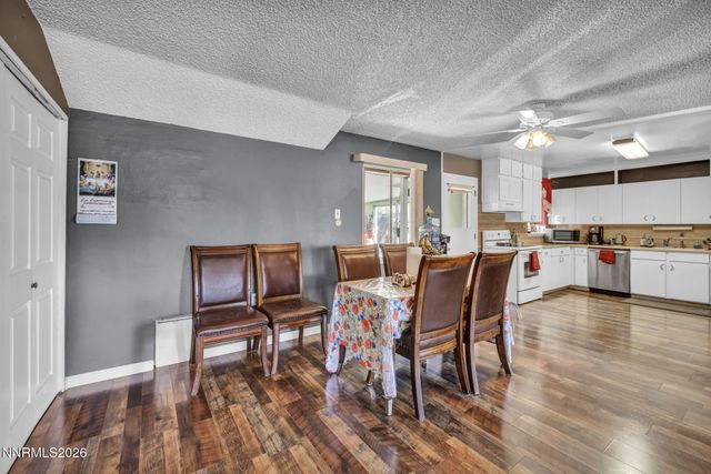 18 E Prater Way, Sparks, NV 89431