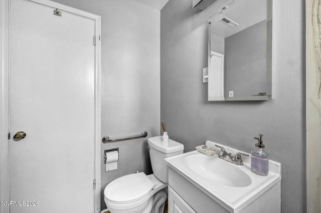18 E Prater Way, Sparks, NV 89431