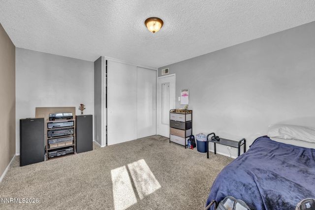 18 E Prater Way, Sparks, NV 89431