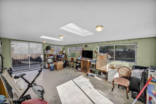 18 E Prater Way, Sparks, NV 89431