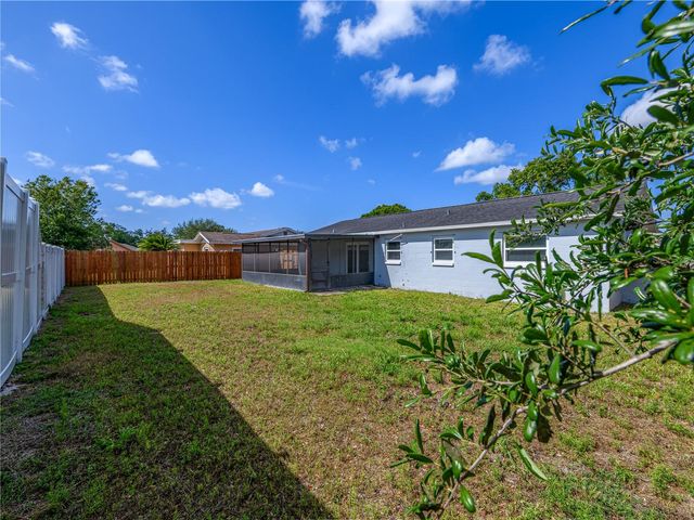 11422 WHEELING DRIVE, Tampa, FL 33625