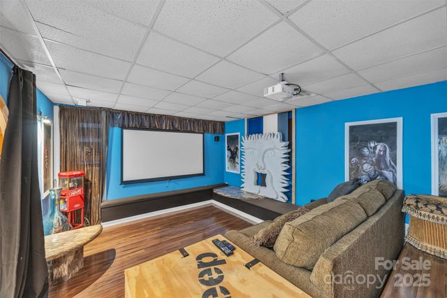214 Ridgeway Drive, Taylorsville, NC 28681