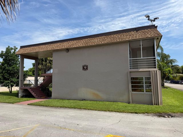 500 Bonnie Boulevard 182, Palm Springs, FL 33461