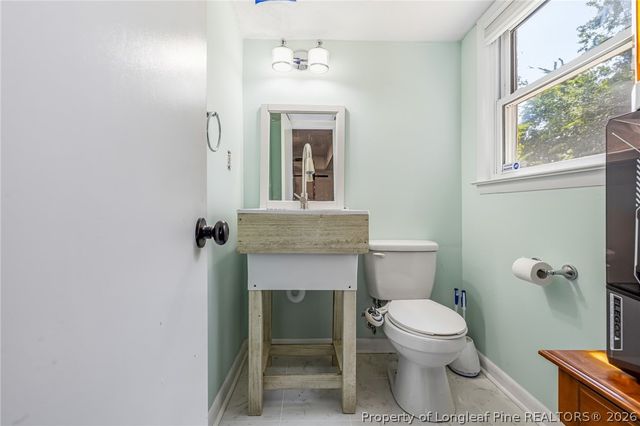 821 Edenwood Drive, Fayetteville, NC 28303