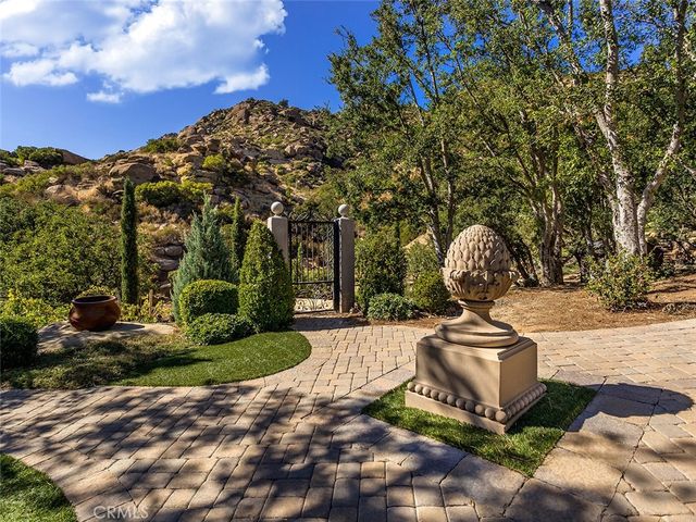 22637 La Quilla Drive, Chatsworth, CA 91311