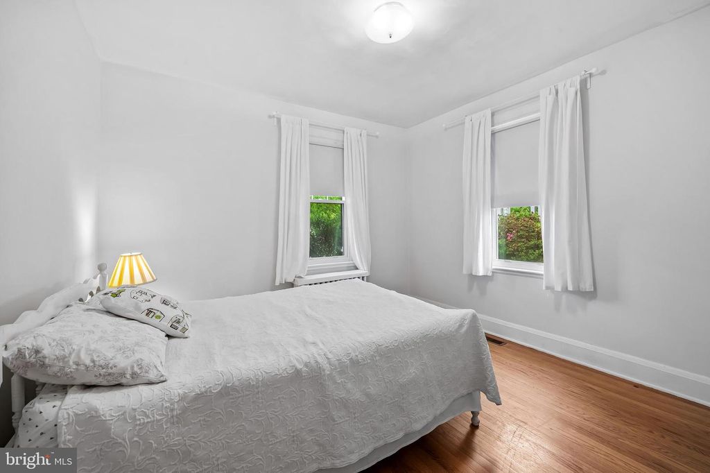 Image 24 of property listing at 529 OVERBROOK RD, Baltimore, MD 21212