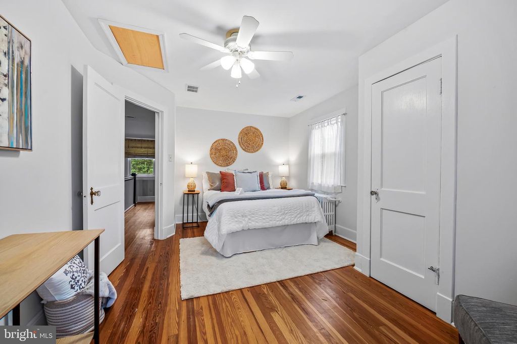 Image 30 of property listing at 529 OVERBROOK RD, Baltimore, MD 21212