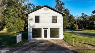 5424 10th Street, Malone, FL 32445