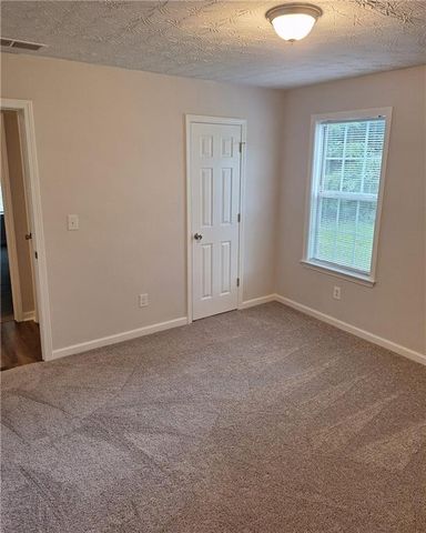 215 Oak Hill Drive, Covington, GA 30016