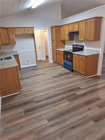 215 Oak Hill Drive, Covington, GA 30016