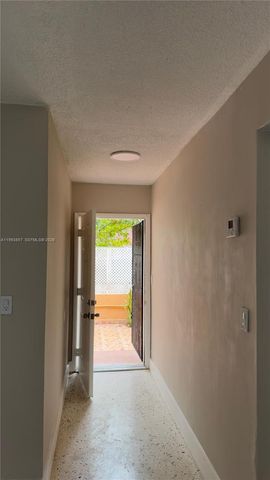 1250 SW 4th St 1, Miami, FL 33135