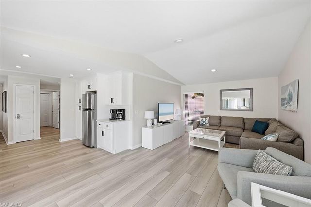 799 Caribbean CT, Marco Island, FL 34145