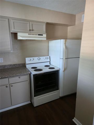 4710 Airport Boulevard 301, Houston, TX 77048