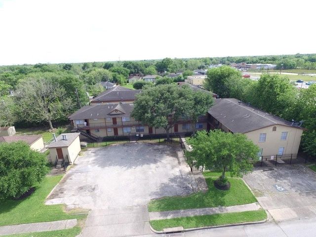 4710 Airport Boulevard 301, Houston, TX 77048