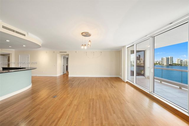 6000 Island Blvd 1002, Aventura, FL 33160