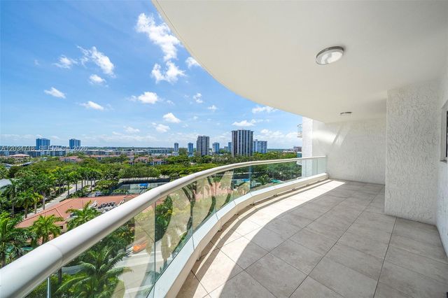 6000 Island Blvd 1002, Aventura, FL 33160