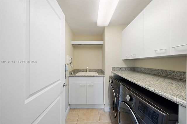 6000 Island Blvd 1002, Aventura, FL 33160
