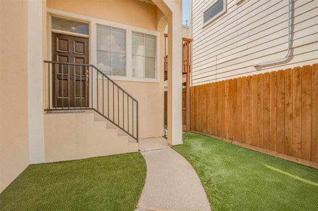 5417 Lillian Street, Houston, TX 77007