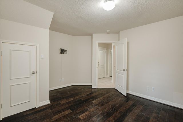 5417 Lillian Street, Houston, TX 77007