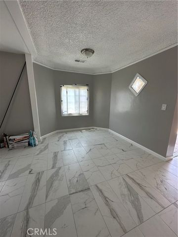 425 Elm, Inglewood, CA 90301