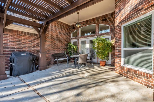 11811 Lakewood Crossing Drive, Tomball, TX 77377