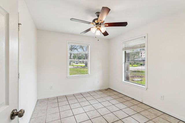 6038 Woodbrook Lane, Houston, TX 77008