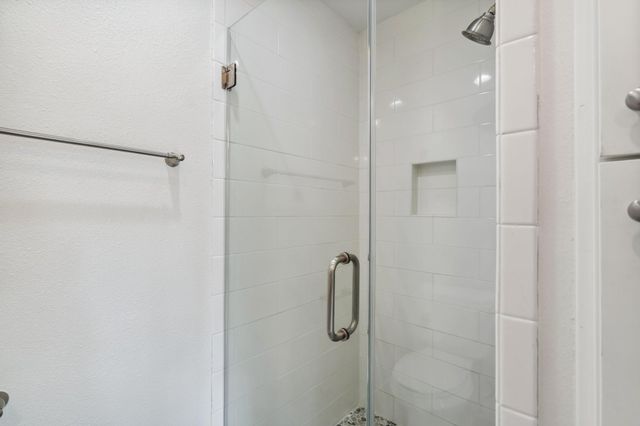 6038 Woodbrook Lane, Houston, TX 77008