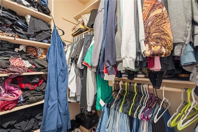 815 Raven Court, Belton, MO 64012