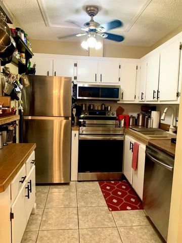 116 Canterbury E, West Palm Beach, FL 33417