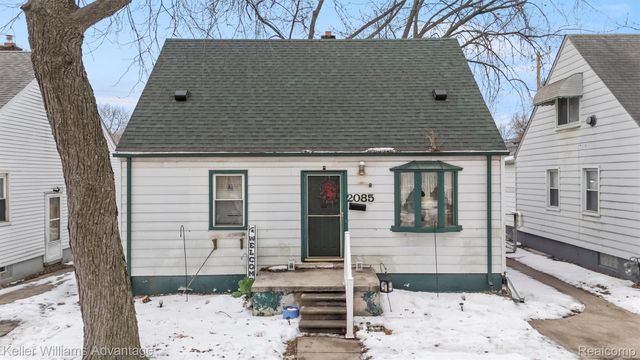 2085 Thomas Street, Lincoln Park, MI 48146