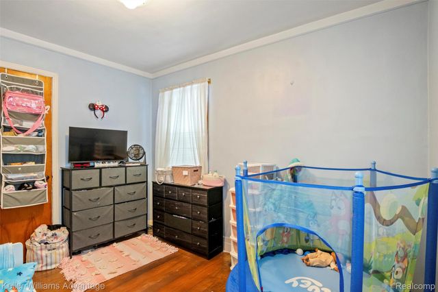 2085 Thomas Street, Lincoln Park, MI 48146