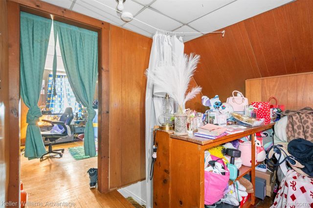 2085 Thomas Street, Lincoln Park, MI 48146