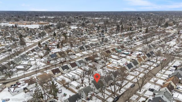 2085 Thomas Street, Lincoln Park, MI 48146