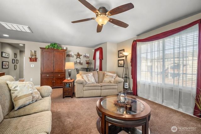 14110 Overlook Drive E, Bonney Lake, WA 98391