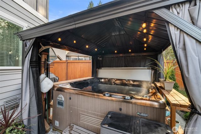 14110 Overlook Drive E, Bonney Lake, WA 98391