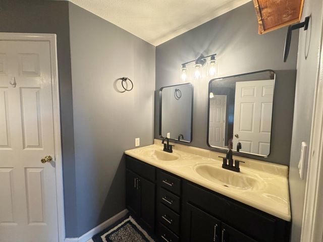 112 YORK COMMONS LN, Ripley, TN 38063