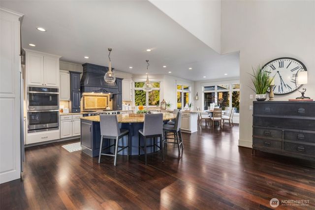 5726 251st Court NE, Redmond, WA 98053