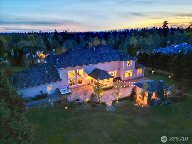 5726 251st Court NE, Redmond, WA 98053