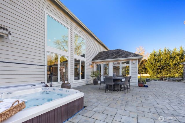 5726 251st Court NE, Redmond, WA 98053