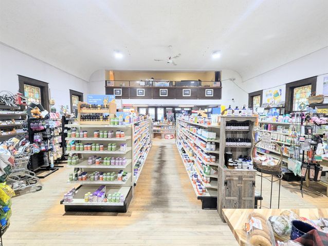 537 Railroad Street, St. Johnsbury, VT 05819