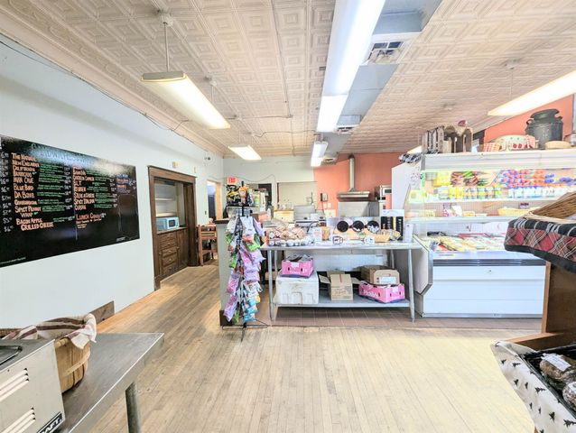 537 Railroad Street, St. Johnsbury, VT 05819