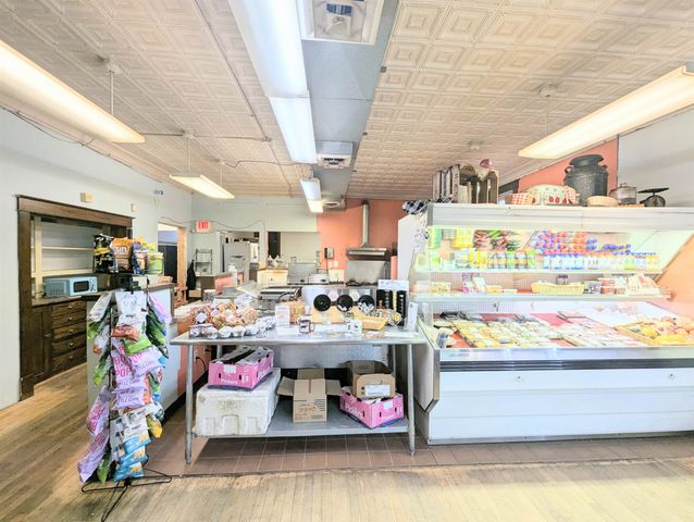 537 Railroad Street, St. Johnsbury, VT 05819