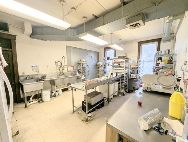 537 Railroad Street, St. Johnsbury, VT 05819