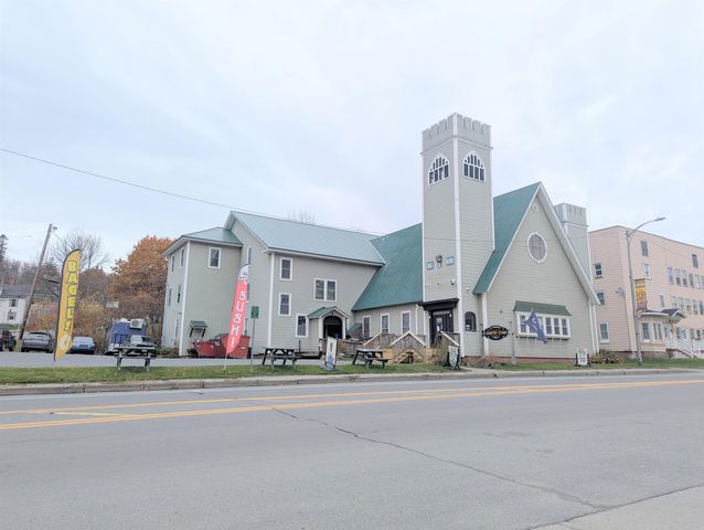 537 Railroad Street, St. Johnsbury, VT 05819