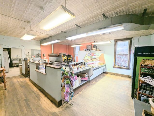 537 Railroad Street, St. Johnsbury, VT 05819