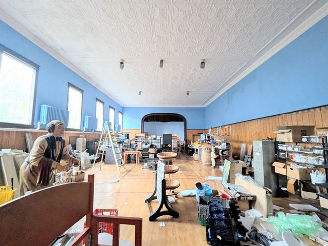 537 Railroad Street, St. Johnsbury, VT 05819