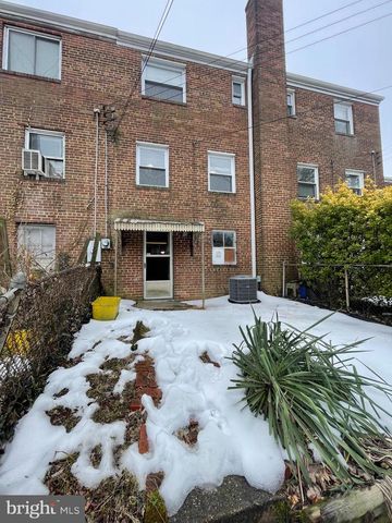 122 E ROSEMONT AVE, Alexandria, VA 22301